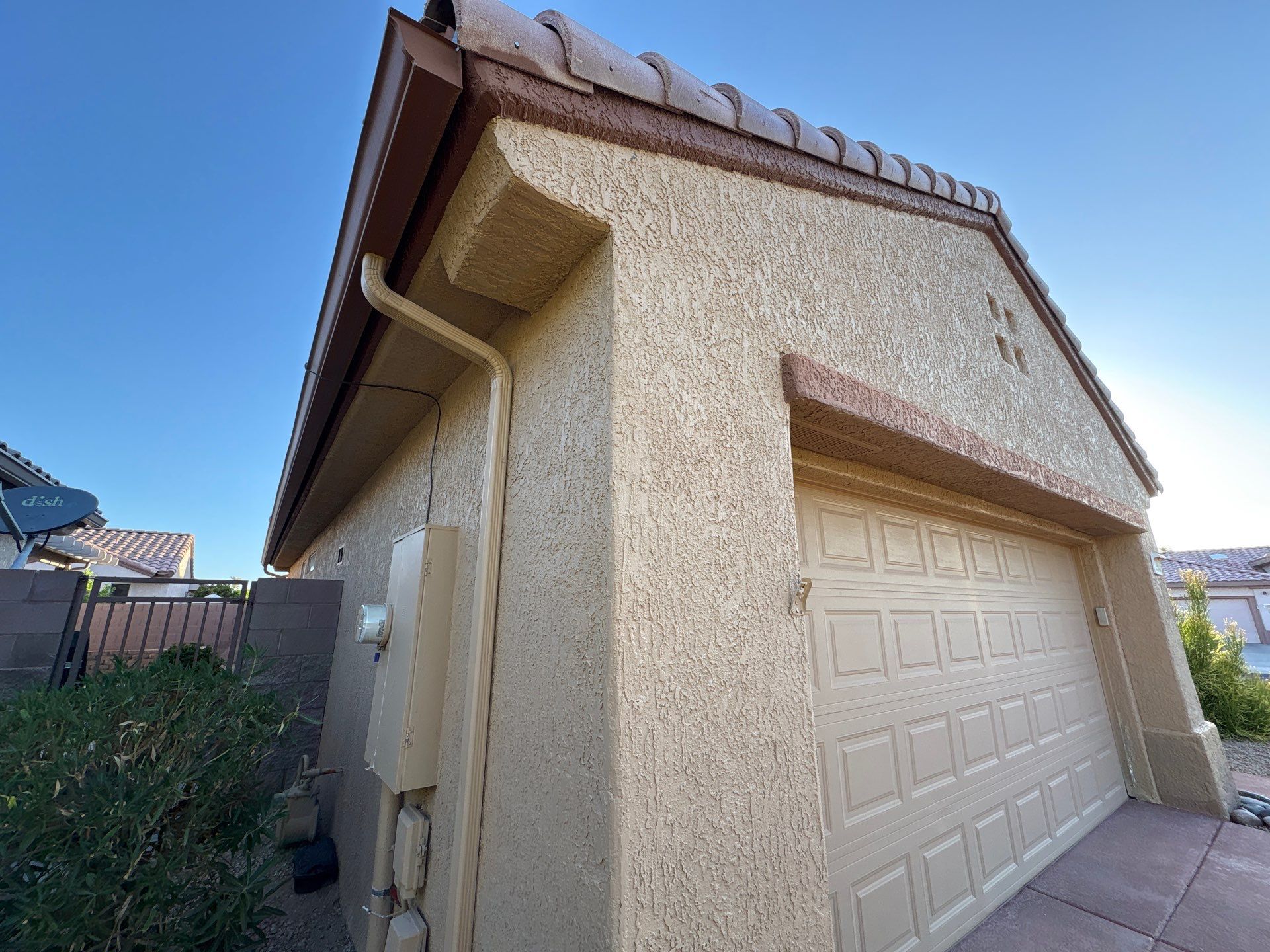 Surprise home garage side wall before repainting