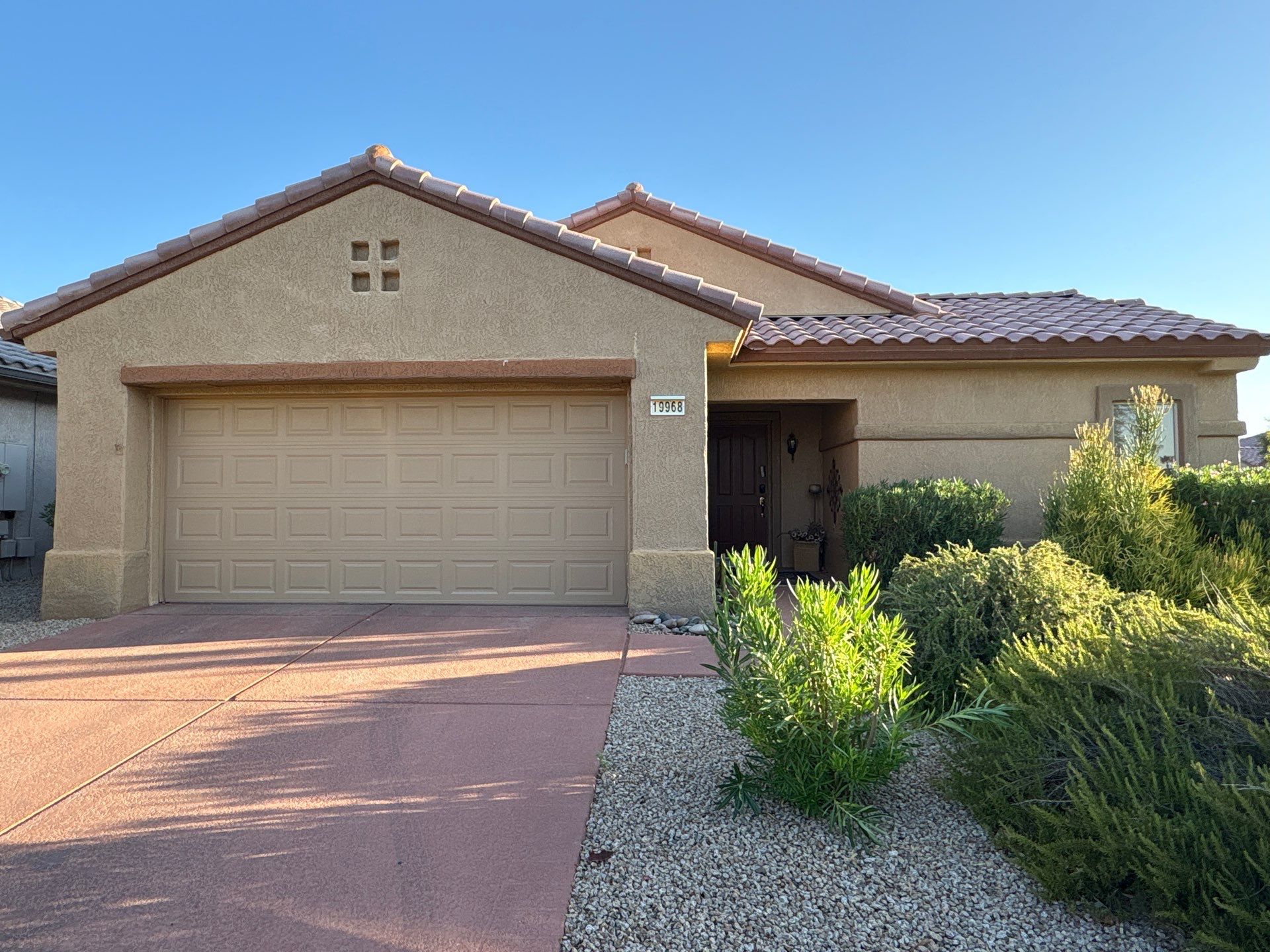 Surprise home front elevation before exterior repainting