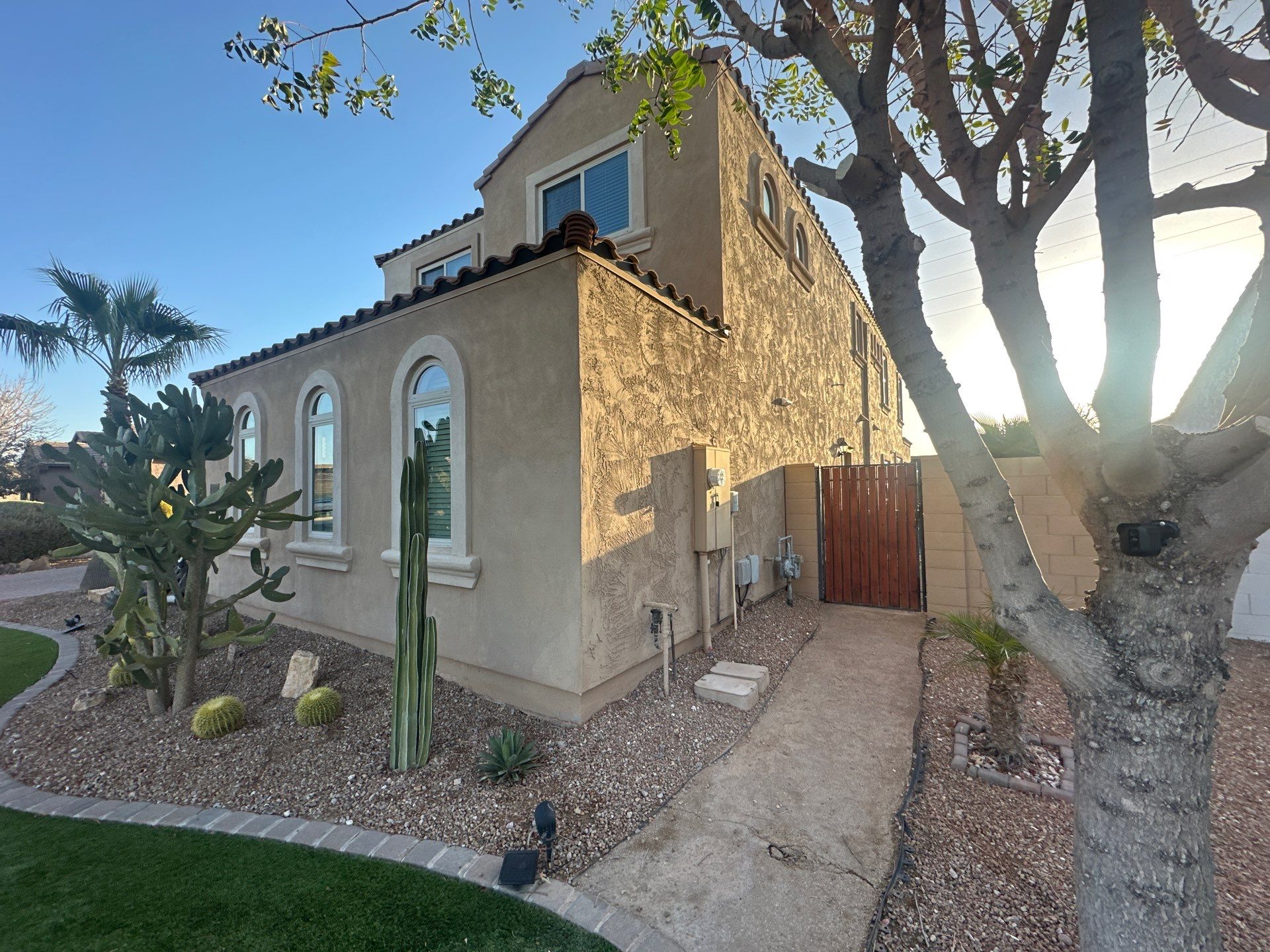 Queen Creek home side elevation before exterior repainting